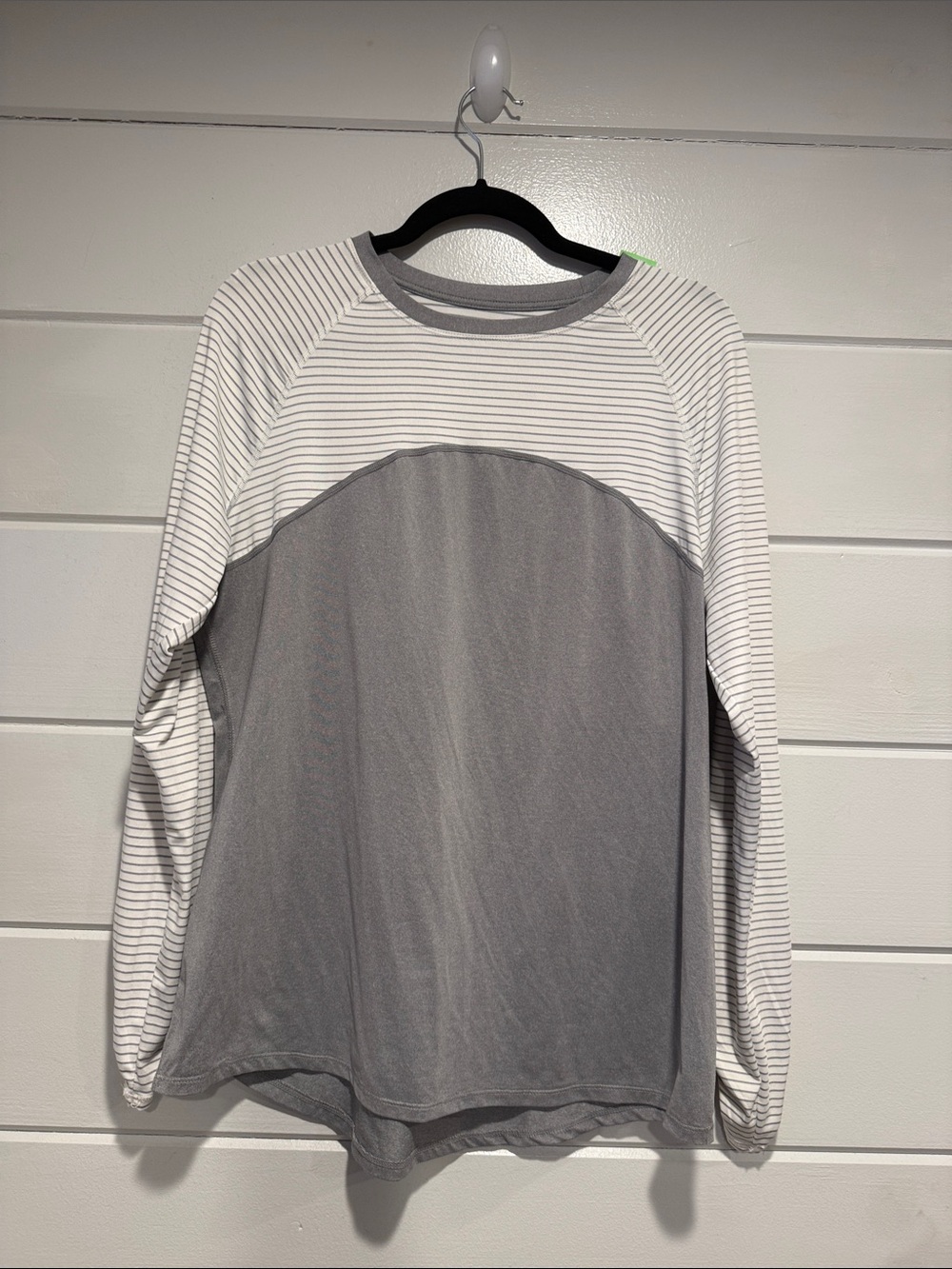 Men's Two-Tone Gray & White Long-Sleeve Shirt.  Size -  Large